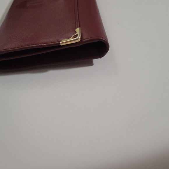 Cartier signature wallet with inside kiss lock and zipper pocket. EUC - Picture 6 of 13